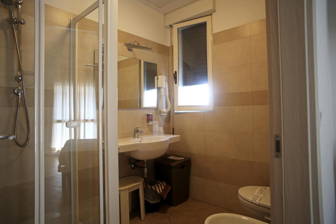 ميلانو ماريتيما Hotel Selene المظهر الخارجي الصورة